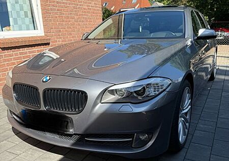 BMW 525d Touring *Vollaustattung* 19 Zoll, Pano, uvm