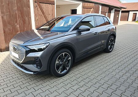 Audi Q4 e-tron Q4 40 e-tron S-Line MMI AHK Kamera HeadUp 8-fach