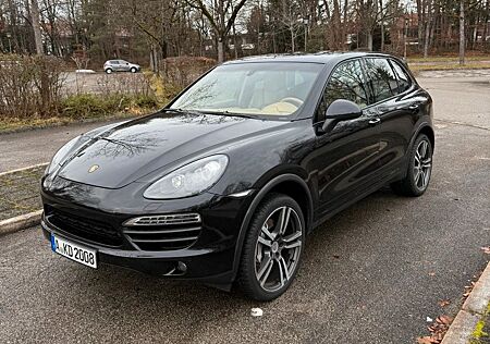 Porsche Cayenne S Hybrid S - Neuer TÜV! 8 fach bereift