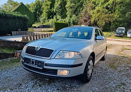 Skoda Octavia Combi Ambiente*NAVI*Klimaa*Nichtraucher