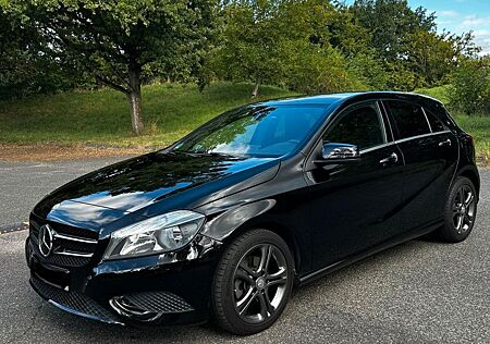 Mercedes-Benz A 180 BlueEFFICIENCY Style