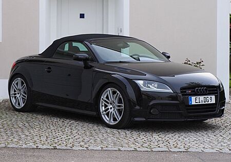 Audi TTS Roadster 2.0 TFSI quattro 8j