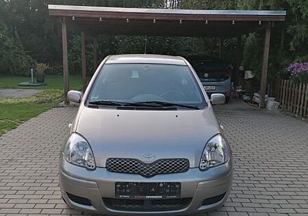 Toyota Yaris 1.3 - Familienbesitz, Fahranfänger