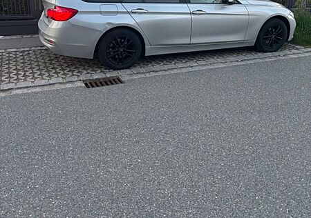 BMW 318d Touring Advantage Advantage