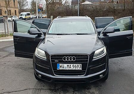 Audi Q7 3.0 TDI (DPF) quattro tiptronic -
