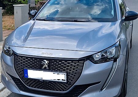 Peugeot e-208 136 Active Active