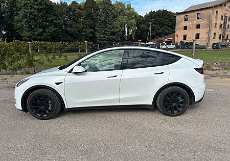 Tesla Model Y Long Range Dual Motor AWD Long Range