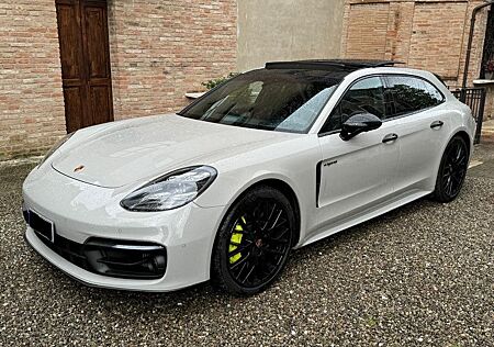 Porsche Panamera Sport Turismo 4 S E-Hybrid// SONDERPREI