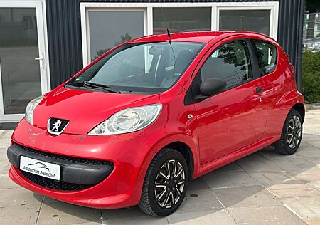 Peugeot 107 Petit Filou Benzin