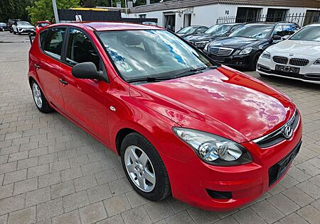 Hyundai i30 1.6 CRDi 66 kW Classic