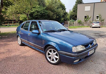 Renault R 19 RT 1.8 Sport