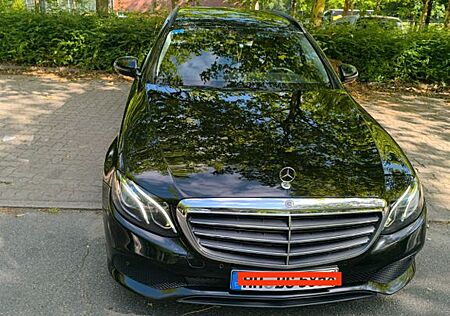 Mercedes-Benz E 220 E-Klasse (W213) E 220d (194 PS) 9G