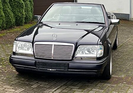 Mercedes-Benz E 200 FINAL EDITION (W 124) Final Edition