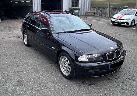 BMW 320i Touring AUTOMATIK - 2.HAND - TÜV NEU