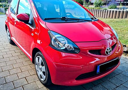 Toyota Aygo (X) Aygo (X) 1,0 -