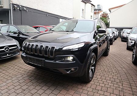 Jeep Cherokee Trailhawk 4WD 3.2 V6 Xenon AHK Leder