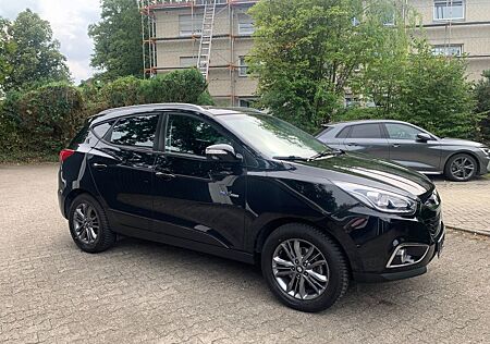 Hyundai ix35 blue 1.6l :Navi.Scheckheft .Teilleder!!!