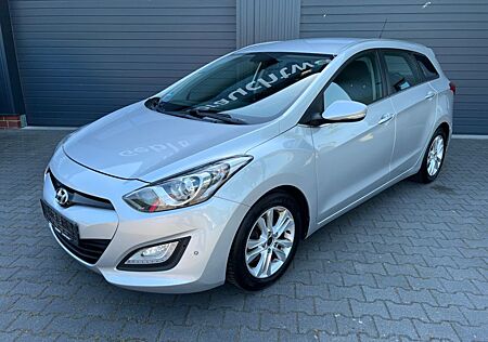 Hyundai i30 cw Trend 1.6*EURO 5*NAVI*KAMERA