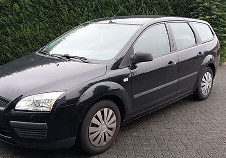Ford Focus 1,6 Ambiente Ambiente