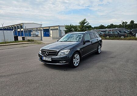 Mercedes-Benz C 250 CGI T BlueEFFICIENCY Autom. -