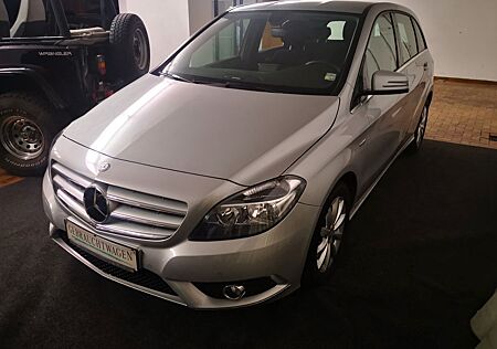 Mercedes-Benz B 180 B -Klasse Automatik, Navi