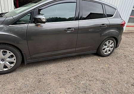 Ford C-Max 1,5 EcoBoost 110kW Titanium Titanium