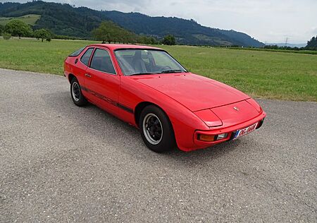 Porsche 924 Oldtimer Alufelgen KONI Radio 4 Gang