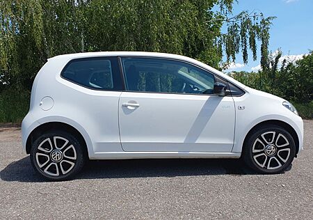 VW Up Volkswagen 1.0 55kW cup ! Klima SHZ Navi ZV SD 2. Hand