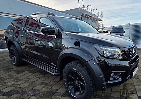 Nissan Navara NP300 N-Guard Double Cab 4x4