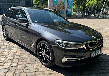 BMW 540d xDrive Touring, Luxury Line, Memory, Pano