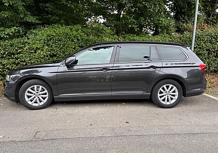 VW Passat Variant Volkswagen 1.5 TSI OPF DSG Business Vari...
