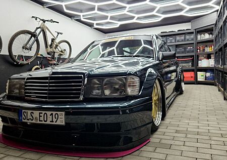 Mercedes-Benz 190