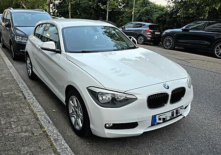 BMW 114i -
