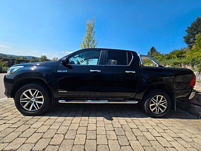 Toyota Hilux Invincible, 4X4, LED, Leder Kamera, 2.4D