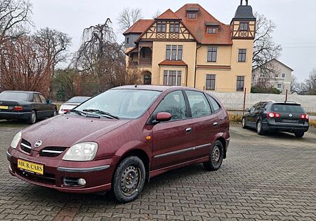 Nissan Almera Tino 1.8 acenta plus