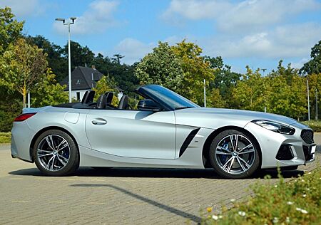 BMW Z4 M40i Shadow Line, "Zeiger-Tacho"