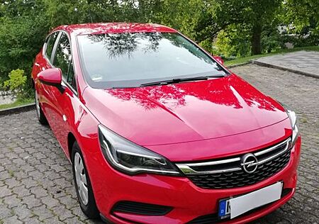 Opel Astra 1.4 74kW Business Business