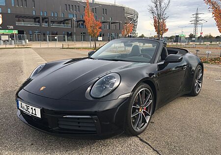 Porsche 992 Carrera 4S Cabriolet