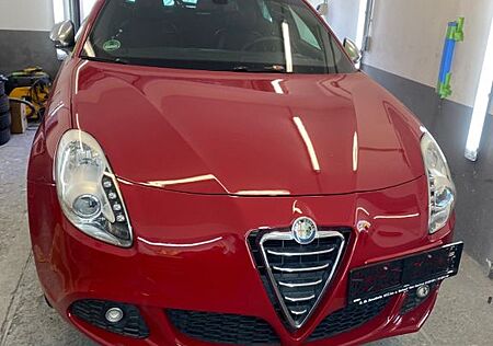 Alfa Romeo Giulietta Quadrifoglio Verde 1,8 TBI 16v leder