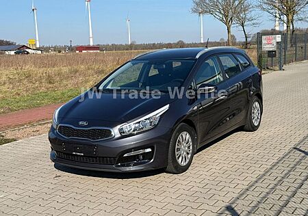 Kia Cee'd Sportswagon Navi SHZ Klima 1.Hand AppleCar