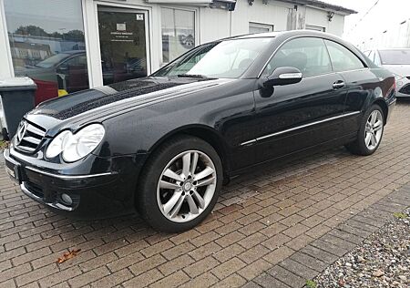 Mercedes-Benz CLK 200 Kompressor.AVANTGARDE VOLLLEDER.NAVI.