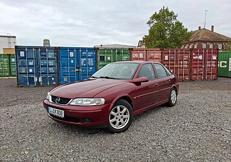 Opel Vectra B CC 2.0 16V (136 PS), TÜV bis Jan. '27