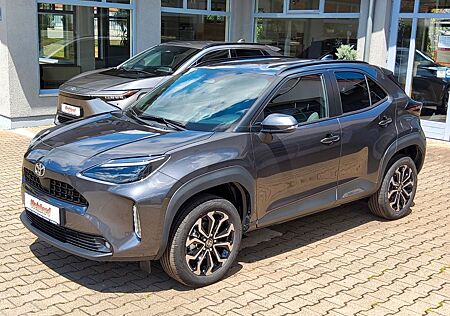 Toyota Yaris Cross 1,5 Hybrid "Team Deutschland"