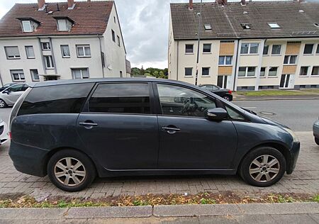 Mitsubishi Grandis 2.0 DI-D Intense 6-Sitzer Intense
