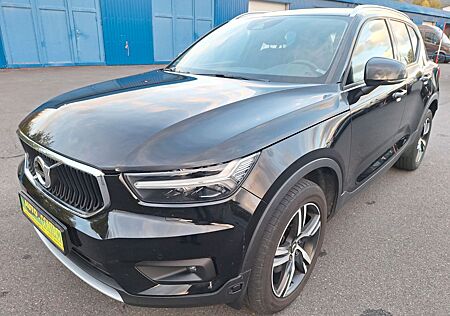 Volvo XC 40 gebraucht kaufen Volvo XC 40 D3 Momentum Pro AWD Automatic,Scheckheft