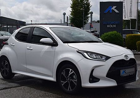 Toyota Yaris Hybrid Business Edition