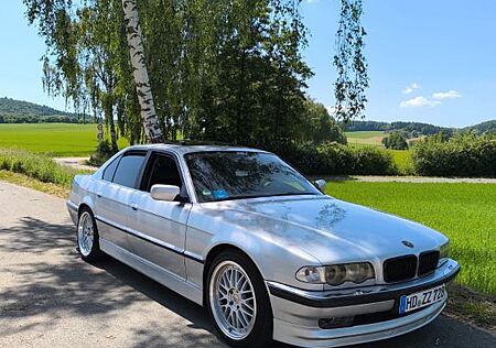 BMW 728i A -