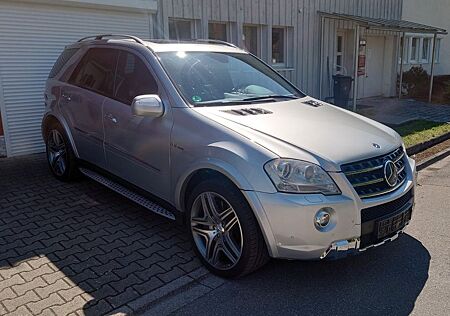 Mercedes-Benz ML 63 AMG 4MATIC AMG