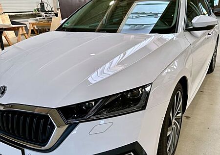 Skoda Octavia 2.0 TDI SCR 110kW DSG ACC HUD CANTON