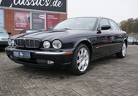 Jaguar XJ8 4.2 *1.HD*WENIG KM*TRAUM OPTIK*GARANTIE*